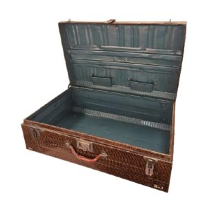 vintage decoratie koffer van ijzer