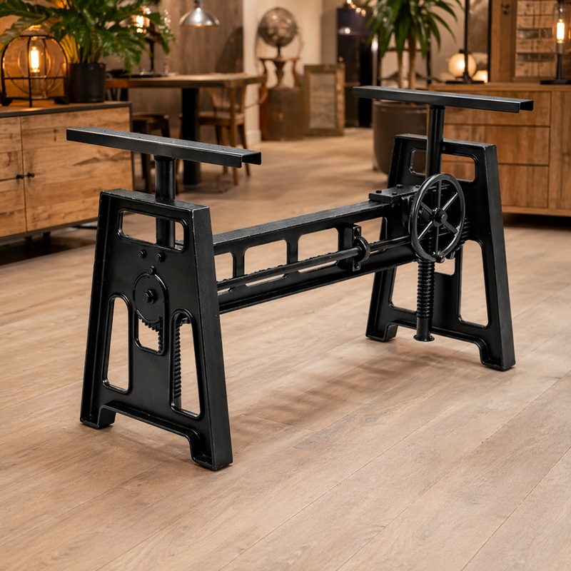 Vintage industrieel onderstel in het zwart